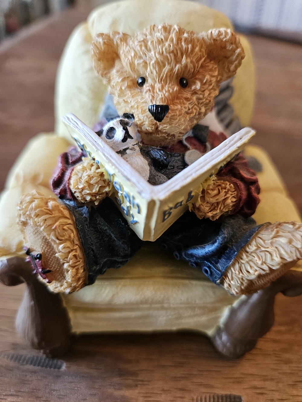 Boyds Bears Yellow Teddy Reading Book Figurine
